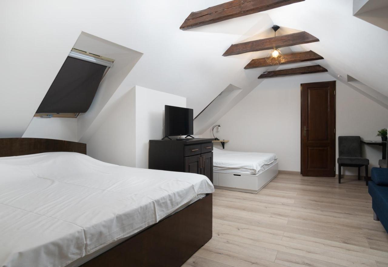 House 54 Pensiune Brașov